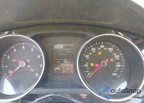 2016 Volkswagen Jetta 1.8T Sport z USA, uszkodzony, nr VIN 3VWB17AJXGM384072